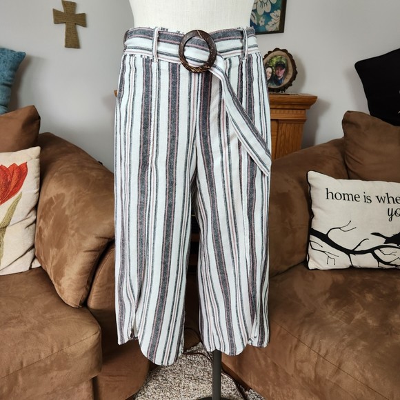 Maurices Striped Linen Blend Capri Pants Size S - Picture 1 of 6